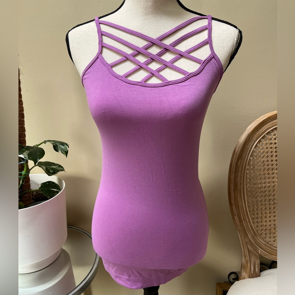 Zenana Outfitters Purple Fitted Cut Out Tank Top - Picture 2 of 5